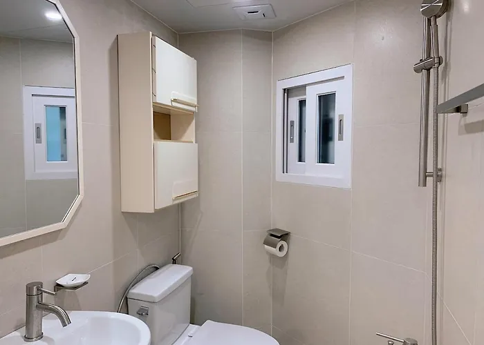 Yeonhui-dong Two-room Accommodation, Yeonhui-dong, Yeonnam-dong, Hongdae, Sinchon, Yonsei University, Severance Hospital, For Up To 3 People *