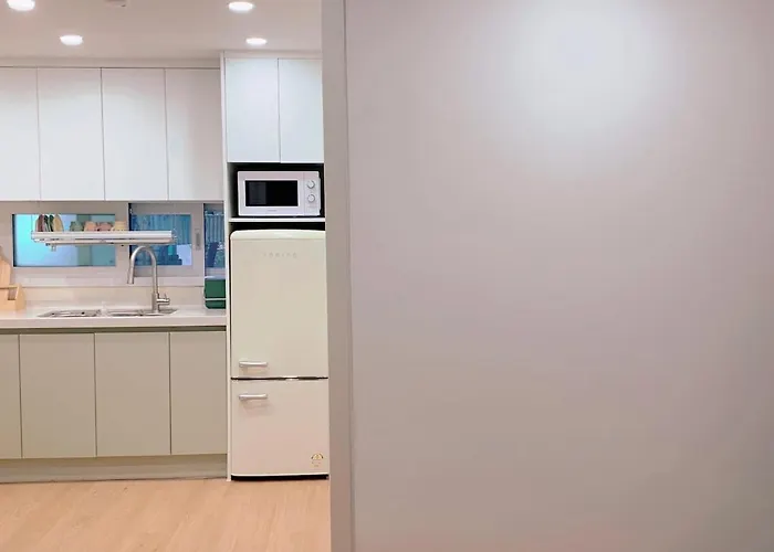 Yeonhui-dong Two-room Accommodation, Yeonhui-dong, Yeonnam-dong, Hongdae, Sinchon, Yonsei University, Severance Hospital, For Up To 3 People Apartamento